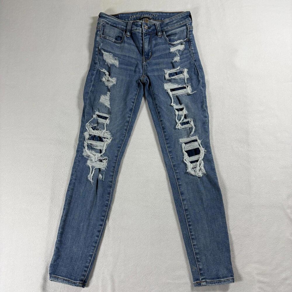 American Eagle Next Level Stretch Womens 2 Short Rise Distressed Skinny Jeans